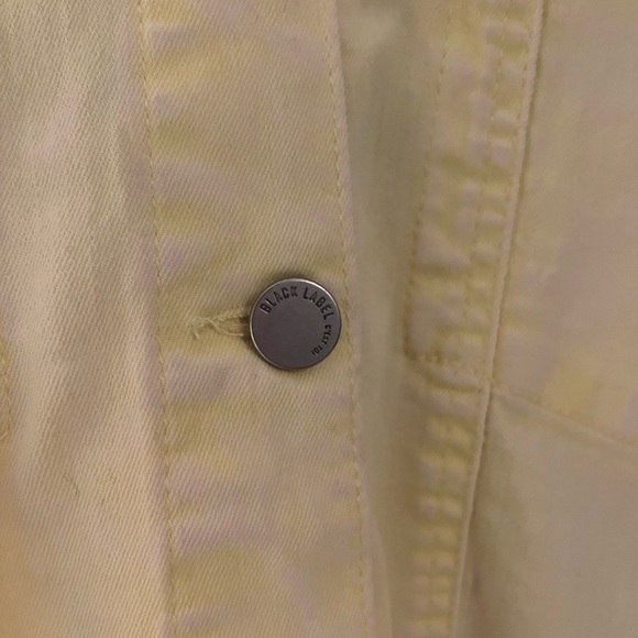 Lightly distressed jean jacket - Picture 2 of 13